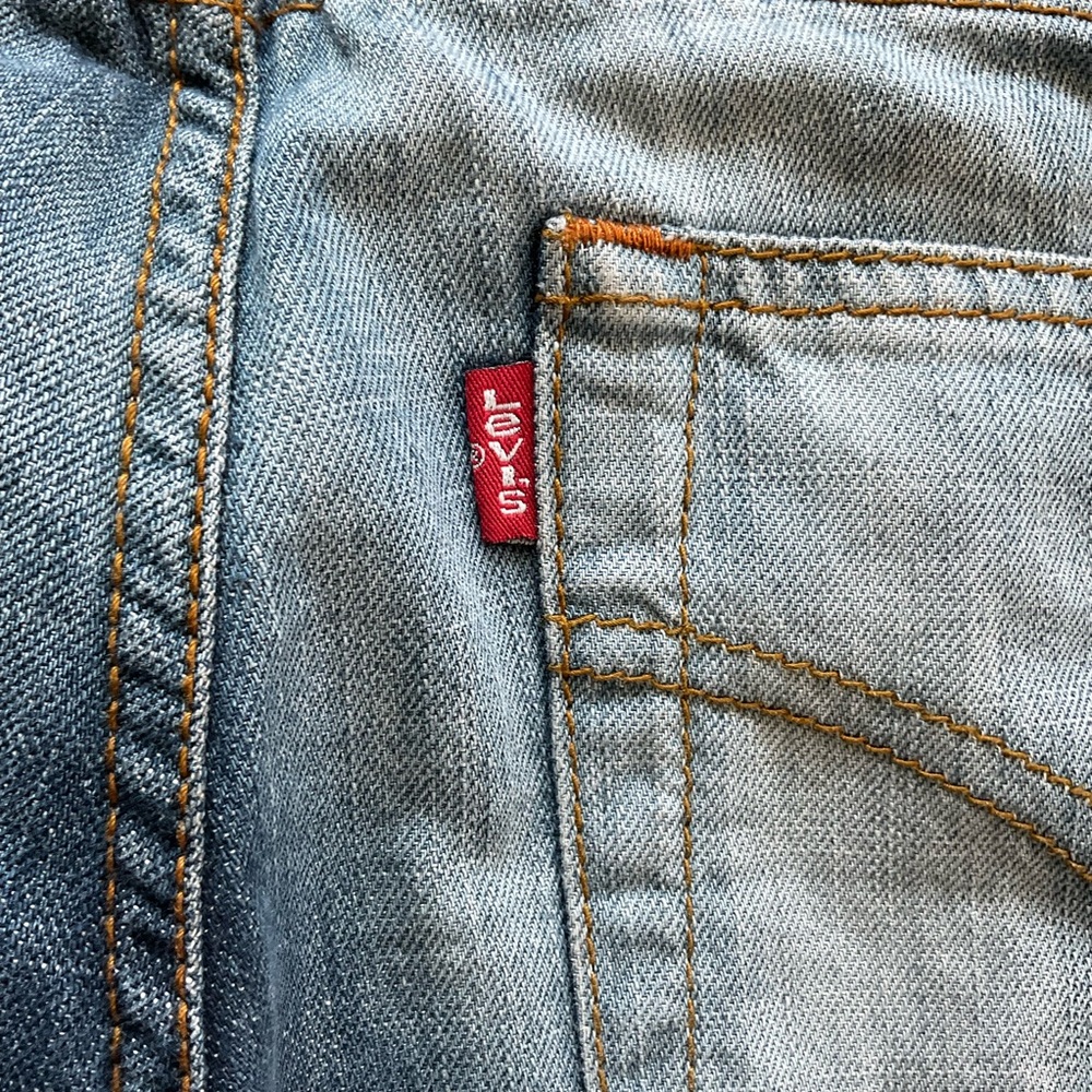 VTG Levi’s 575 Jeans Women’s Actual 32x32 Blue Button Fly Low Rise - Picture 14 of 15